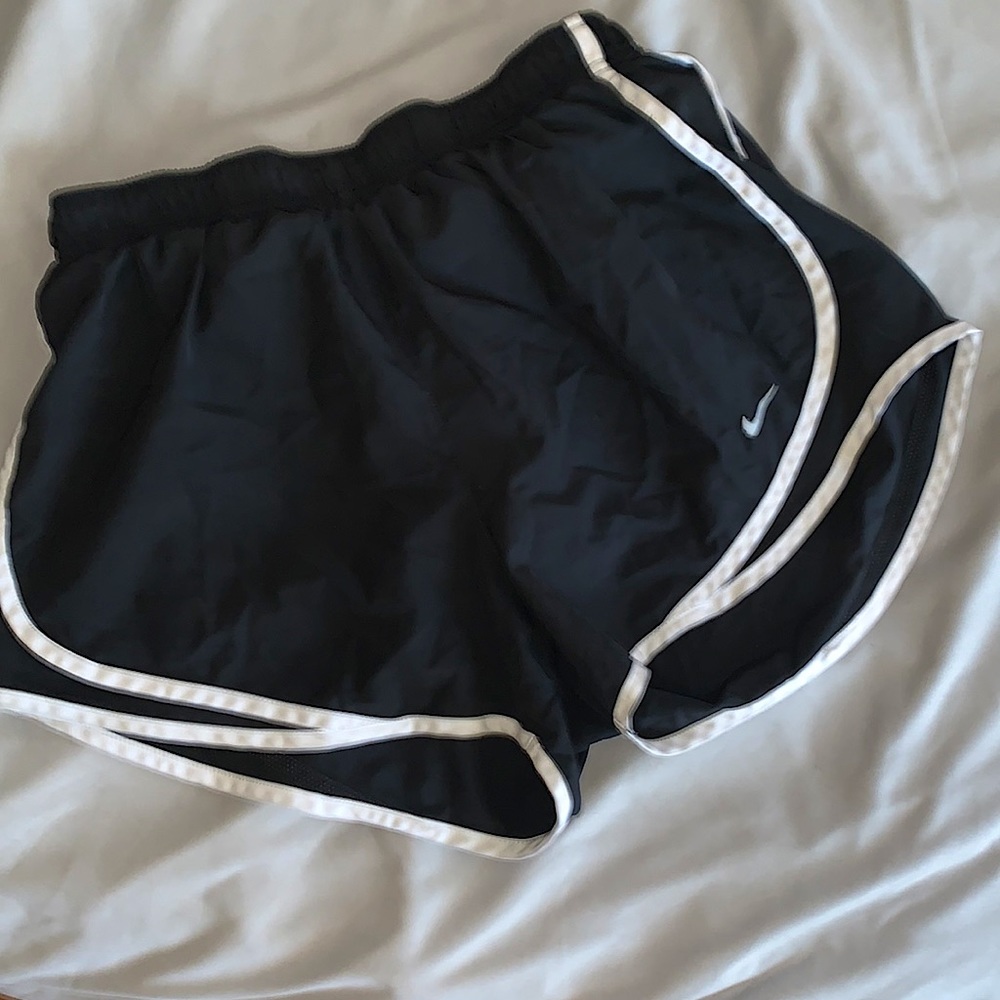 Black Nike shorts